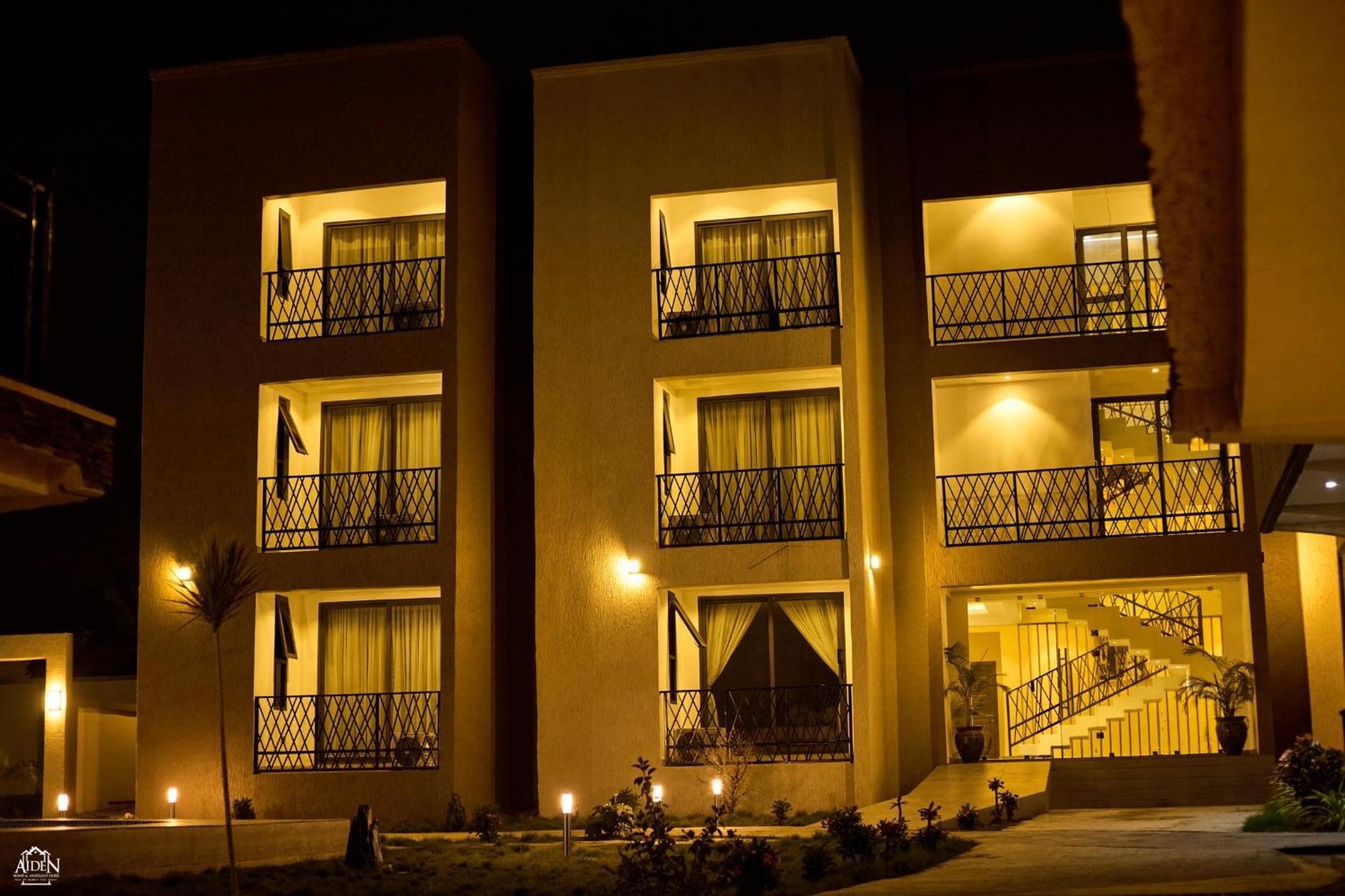 Aiden Homes And Apartments Hotel Koforidua Ngoại thất bức ảnh
