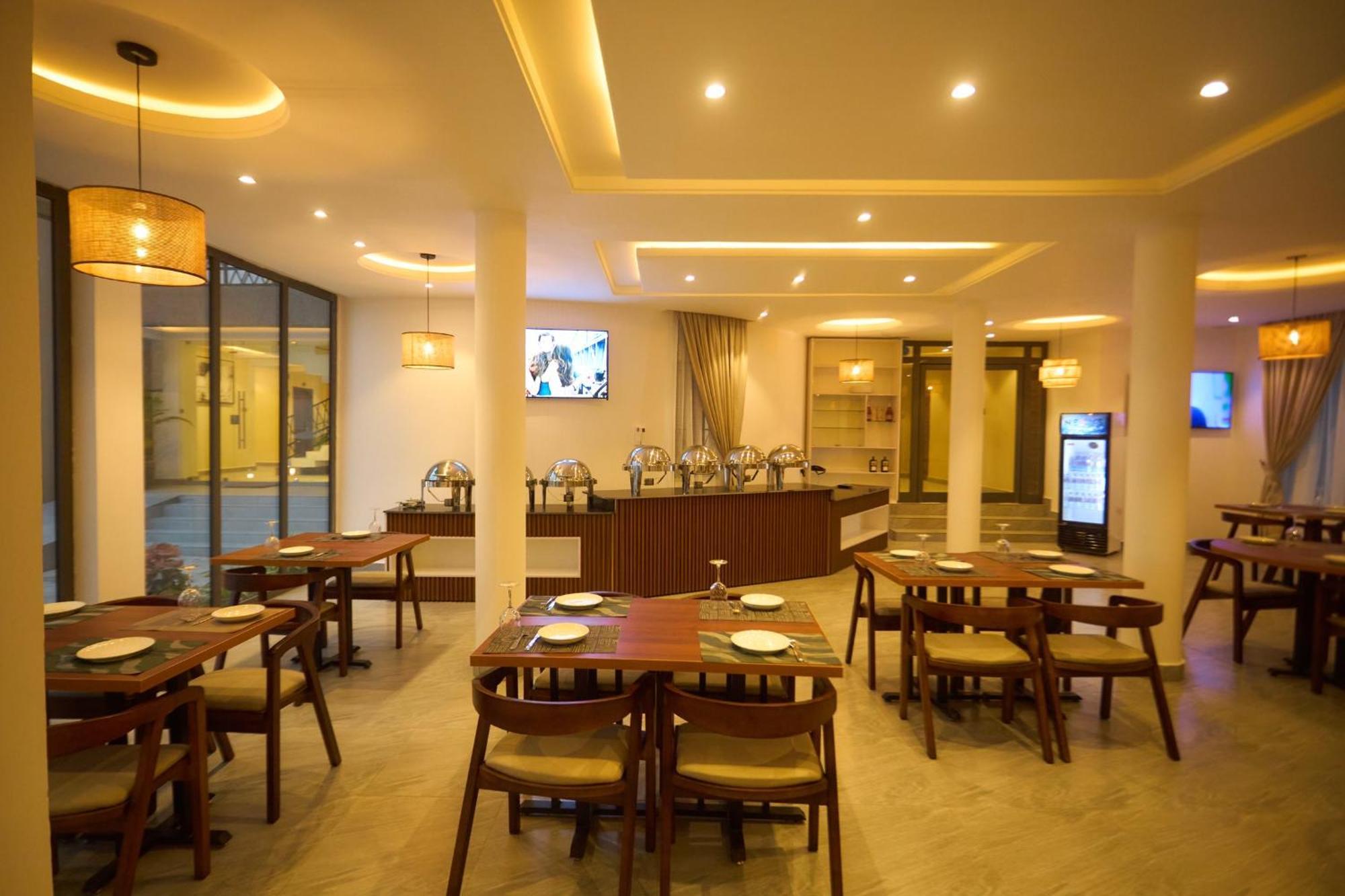 Aiden Homes And Apartments Hotel Koforidua Ngoại thất bức ảnh